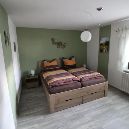Apartment In Ruhiger Lage *